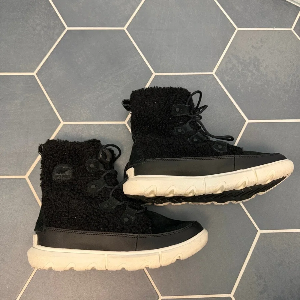 Sorel Women's Black Fleece Lined Winter Boots‎ Waterproof Size 6